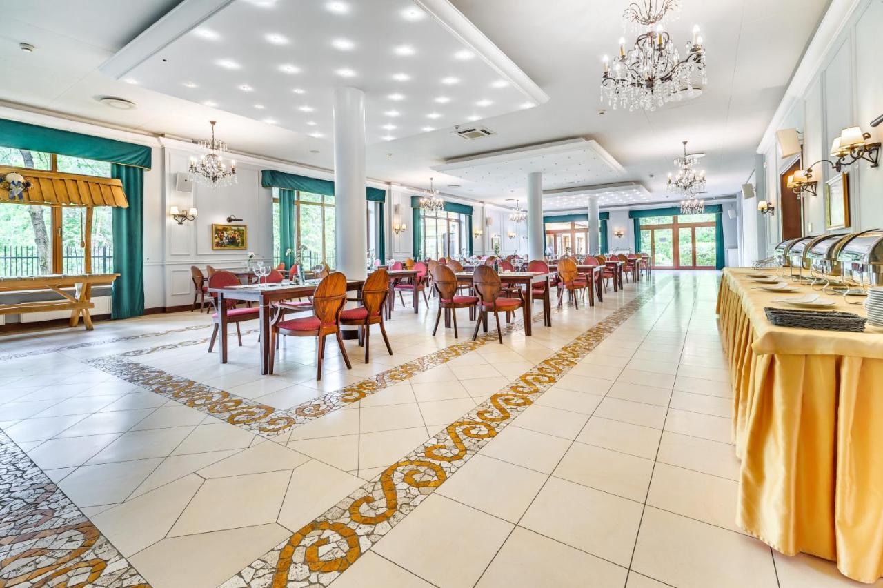 Hotel Pan Tadeusz Serock Extérieur photo