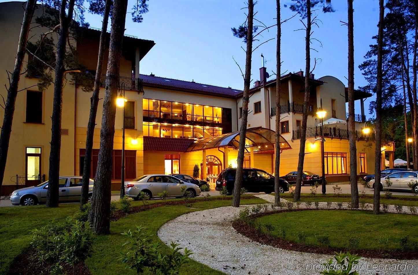 Hotel Pan Tadeusz Serock Extérieur photo