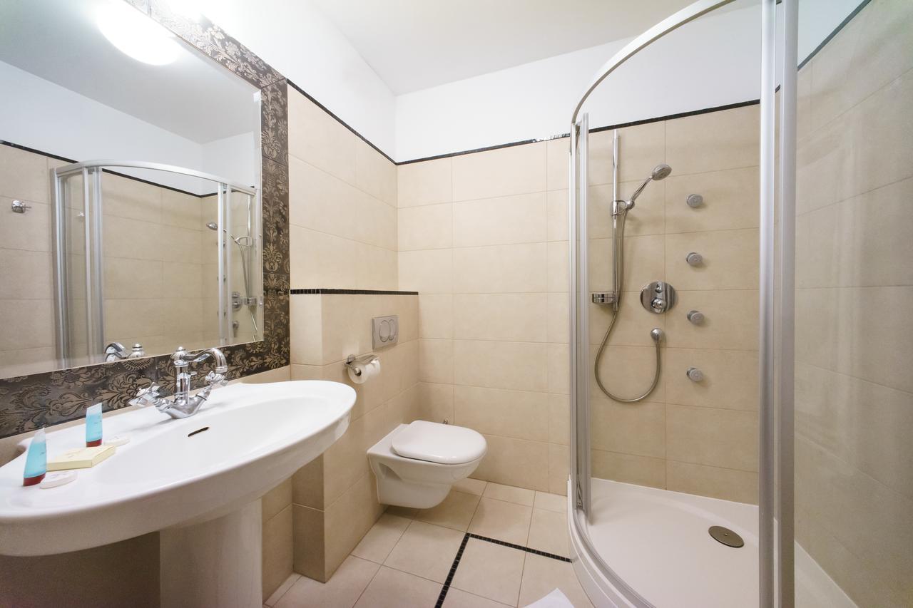 Hotel Pan Tadeusz Serock Extérieur photo
