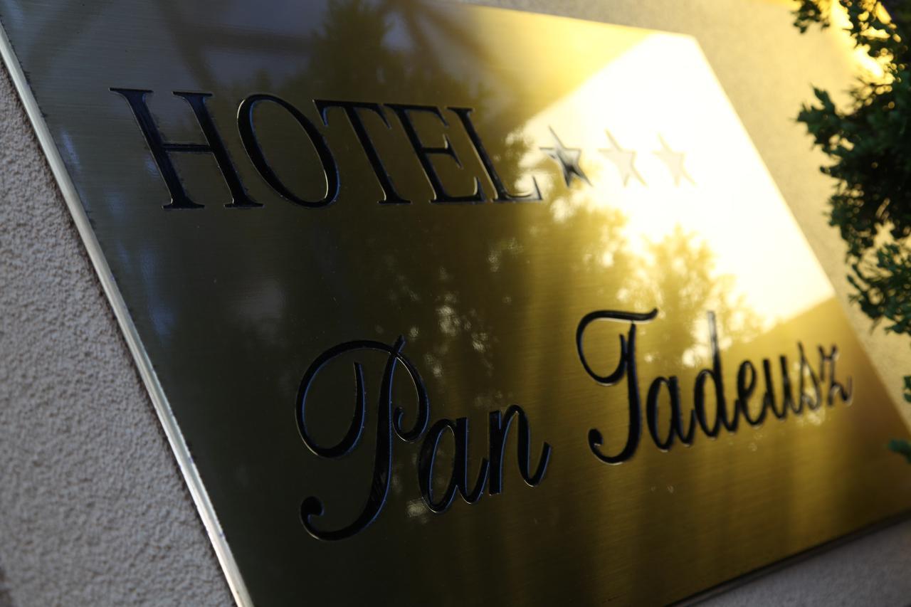 Hotel Pan Tadeusz Serock Extérieur photo