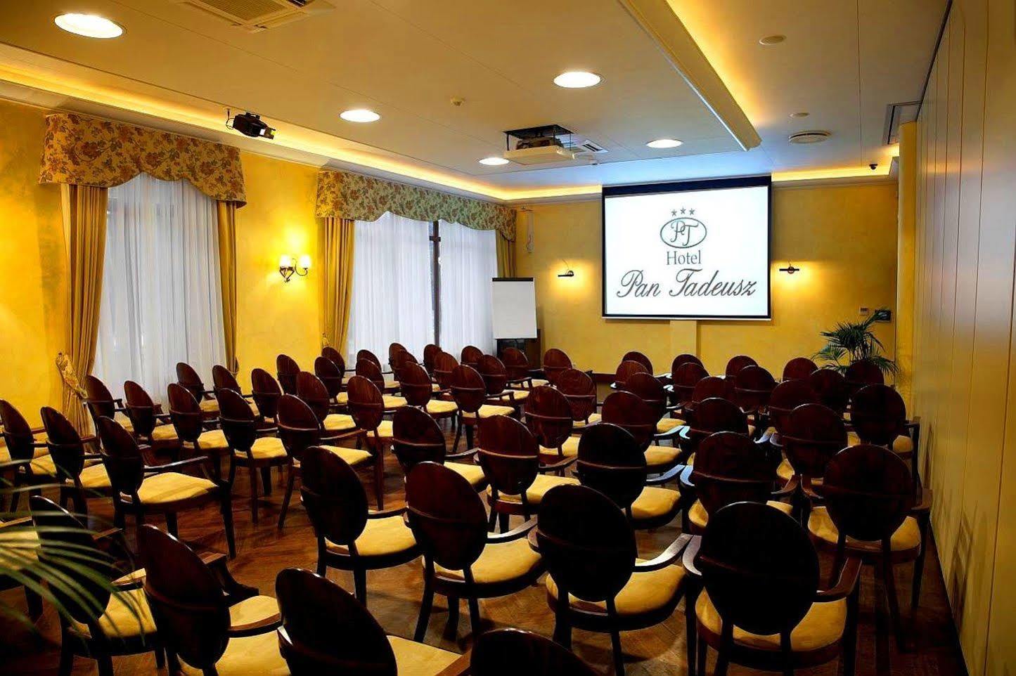Hotel Pan Tadeusz Serock Extérieur photo